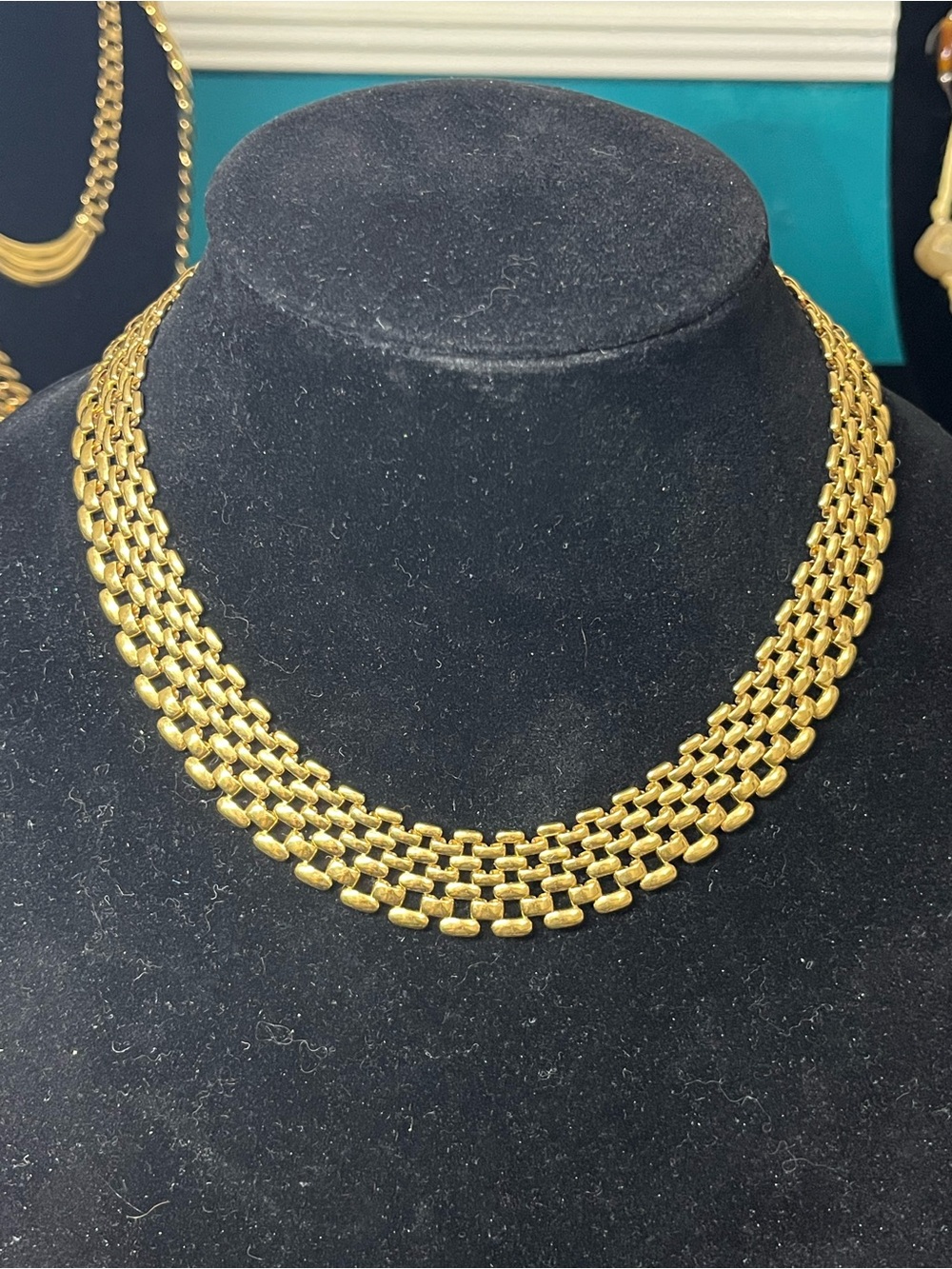 Vintage 1980s Napier Gold-Tone Runway Panther Link Collar Necklace 1833